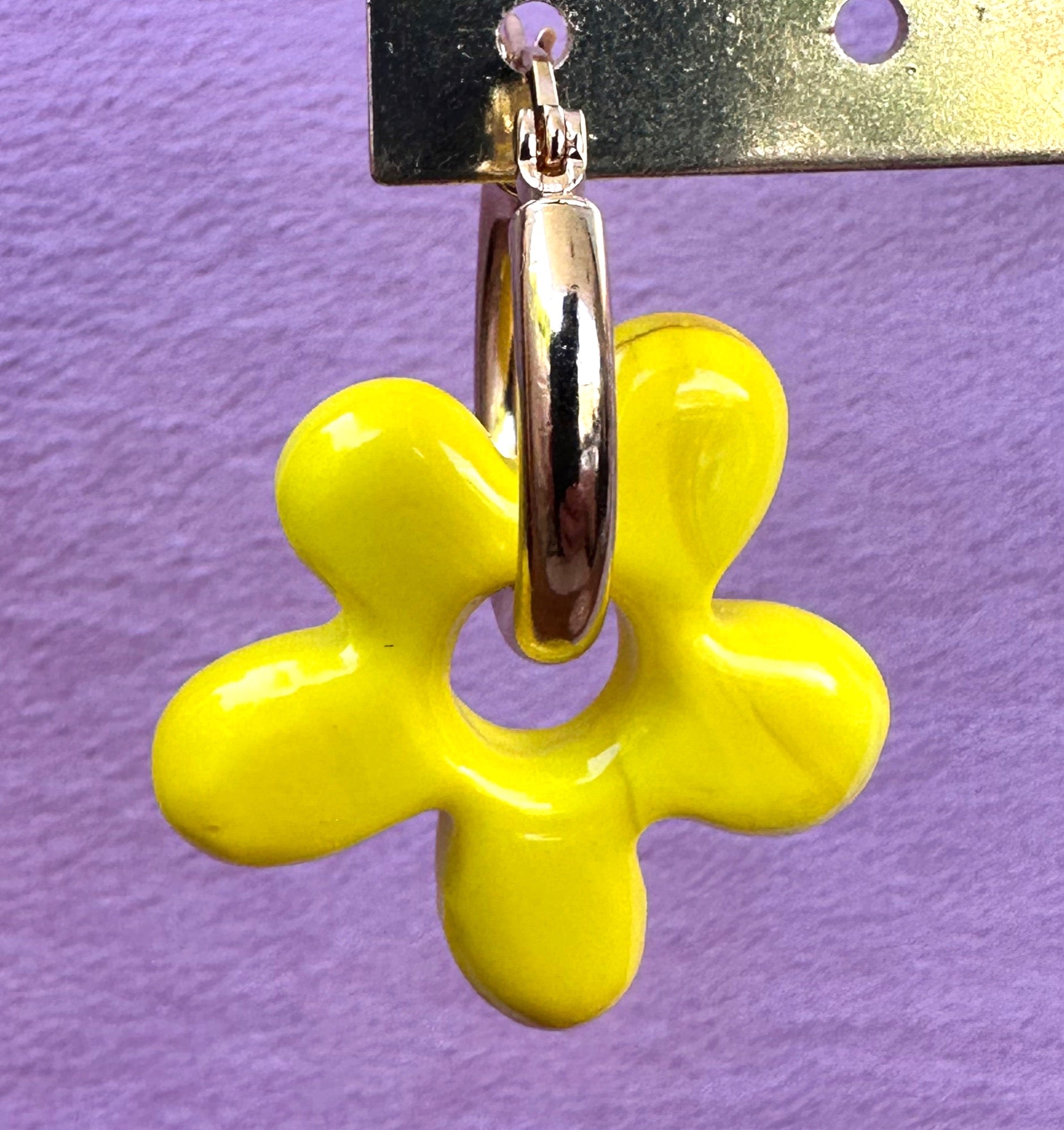 Grande Bloon in Yellow