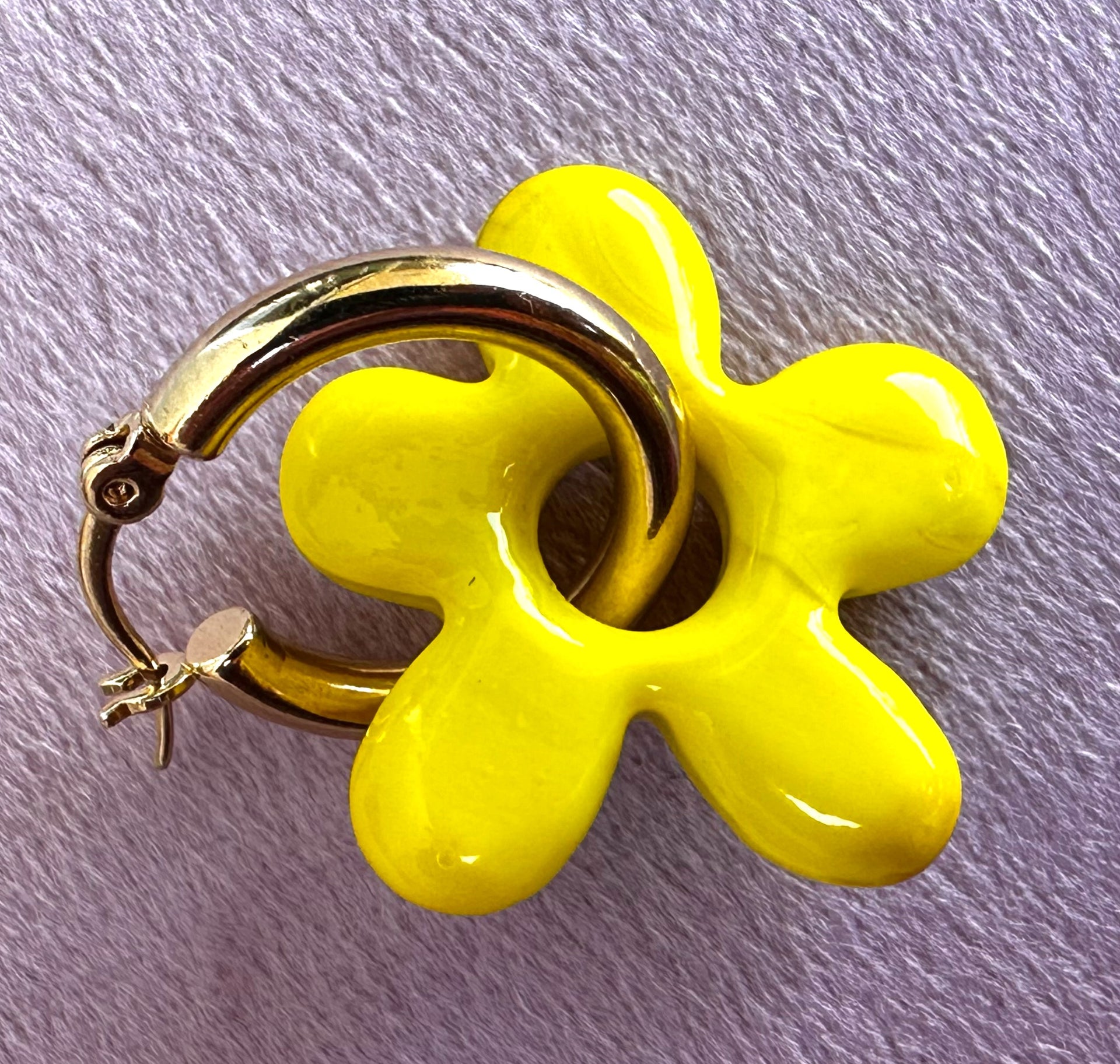 Grande Bloon in Yellow